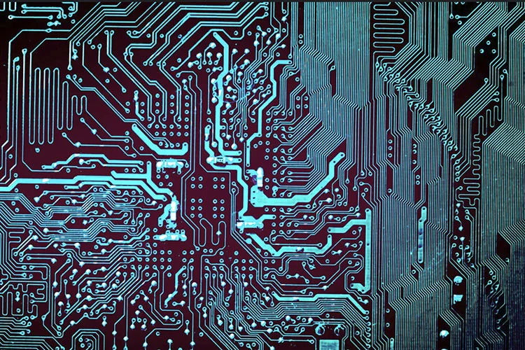 Technologické inovace řídí růst trhu s PCB HDI